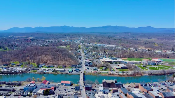 $1,400 | 46 North Street, Unit 6, Catskill, NY 12414