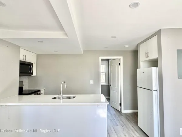 $1,400 | 46 North Street, Unit 6, Catskill, NY 12414