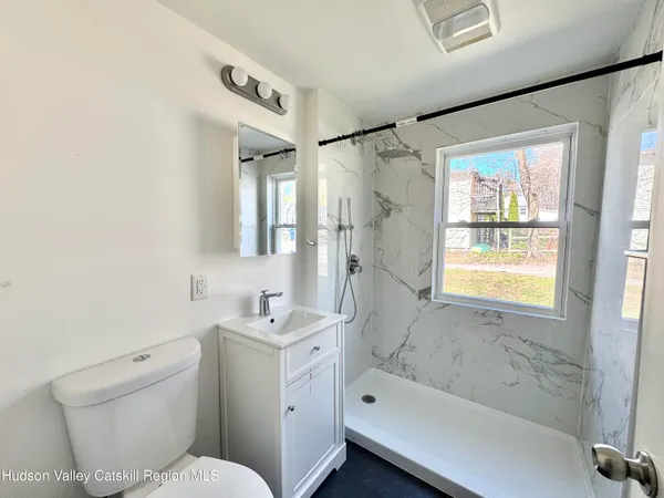 $1,400 | 46 North Street, Unit 6, Catskill, NY 12414