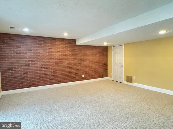 $3,000 | 11720 Stonegate Lane, Columbia, MD 21044