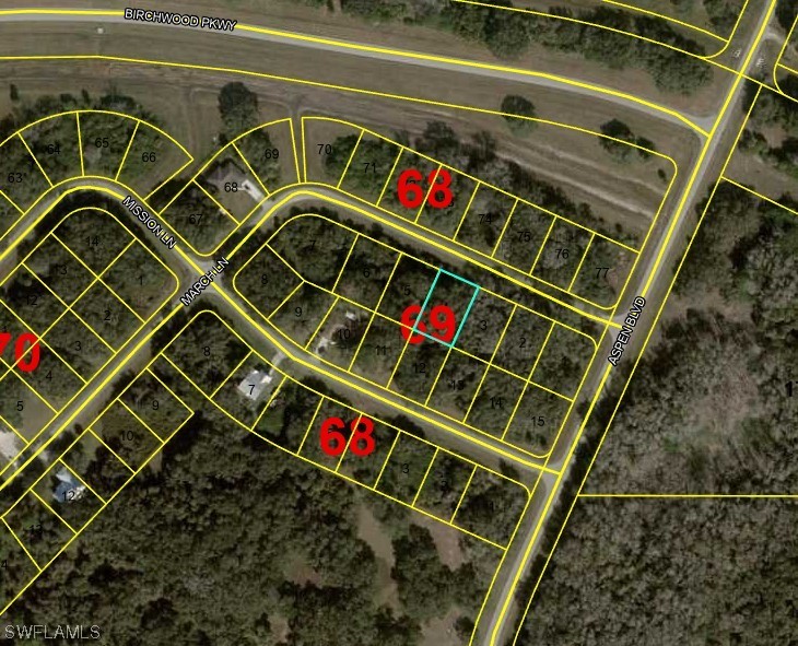 4 March Lane LaBelle, FL 33935 - Photo 3 of 7 a close up of a shower