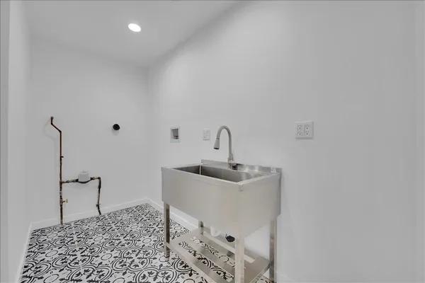 $3,500 | 1001 Oak Lane, Algonquin, IL 60102