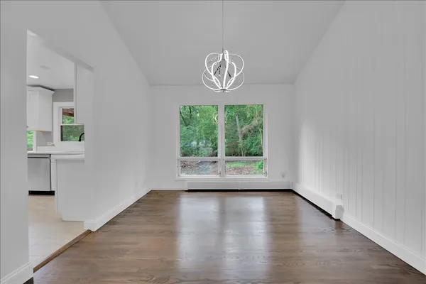 $3,500 | 1001 Oak Lane, Algonquin, IL 60102