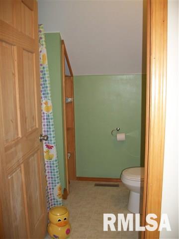11422 Devils Creek Road Blue Grass, IA 52726 - Photo 17 of 18 Gallery Image 17