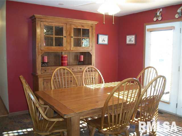 11422 Devils Creek Road Blue Grass, IA 52726 - Photo 6 of 18 Gallery Image 6