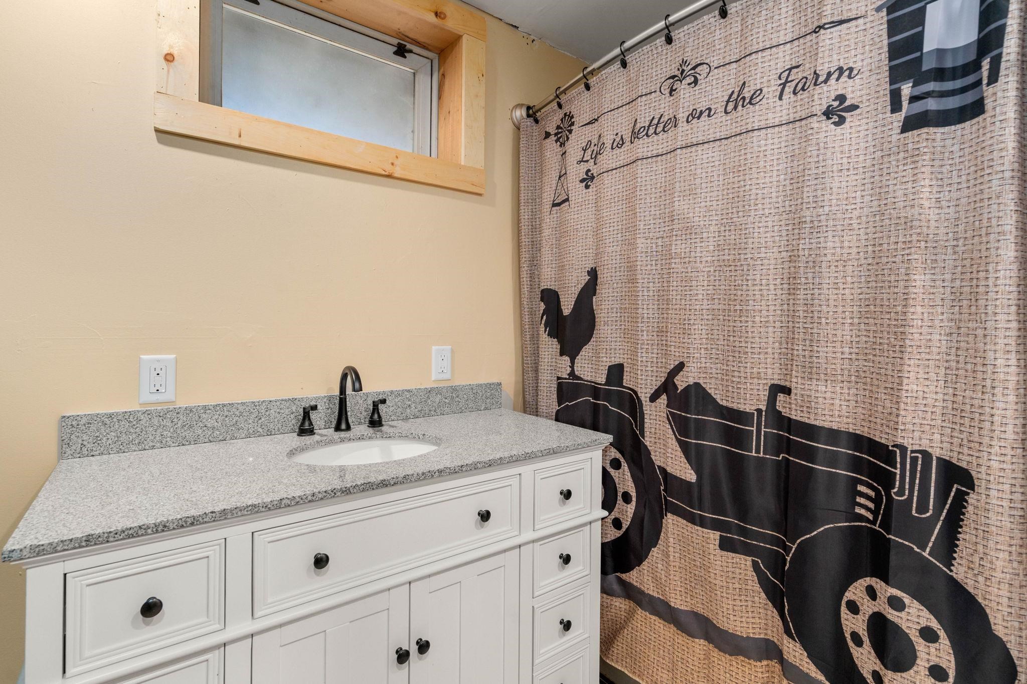 68 West Hill Road Troy, NH 03465 - Photo 20 of 40