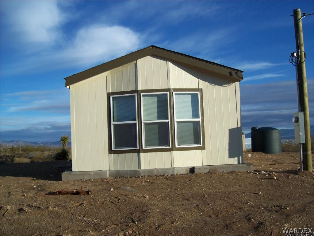 1694 Greer Road Golden Valley, AZ 86413 - Photo 2 of 11 side view