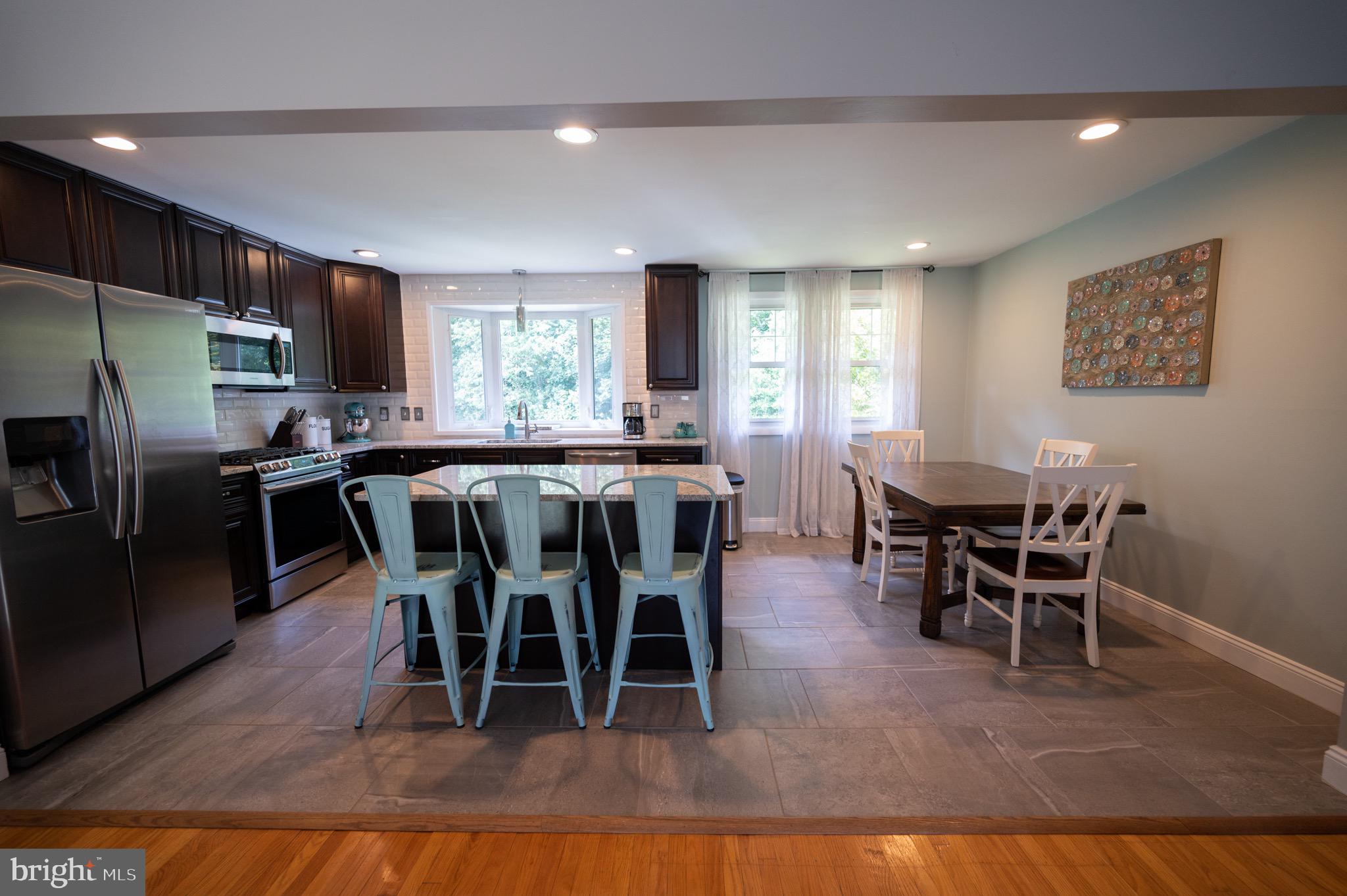 24 Saratoga Road Stratford, NJ 08084 - Photo 3 of 24