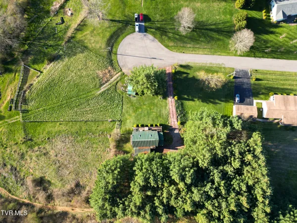 $230,000 | 401 Plymouth Hollow Road, North Tazewell, VA 24630