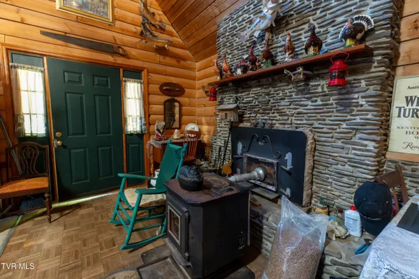 $230,000 | 401 Plymouth Hollow Road, North Tazewell, VA 24630