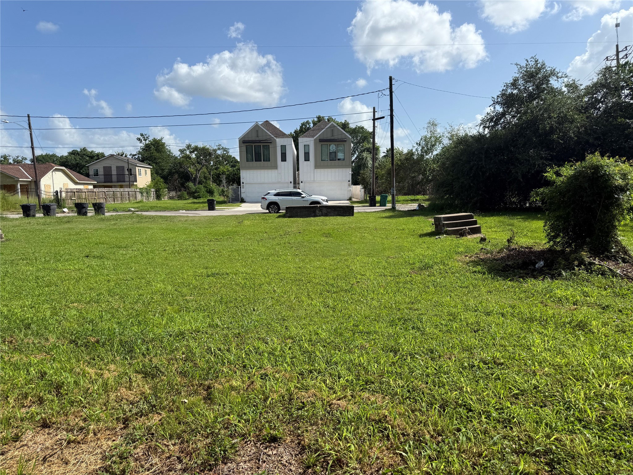 3307 Drew Street Houston, TX 77004 - Photo 5 of 10 a view of a house with a back yard