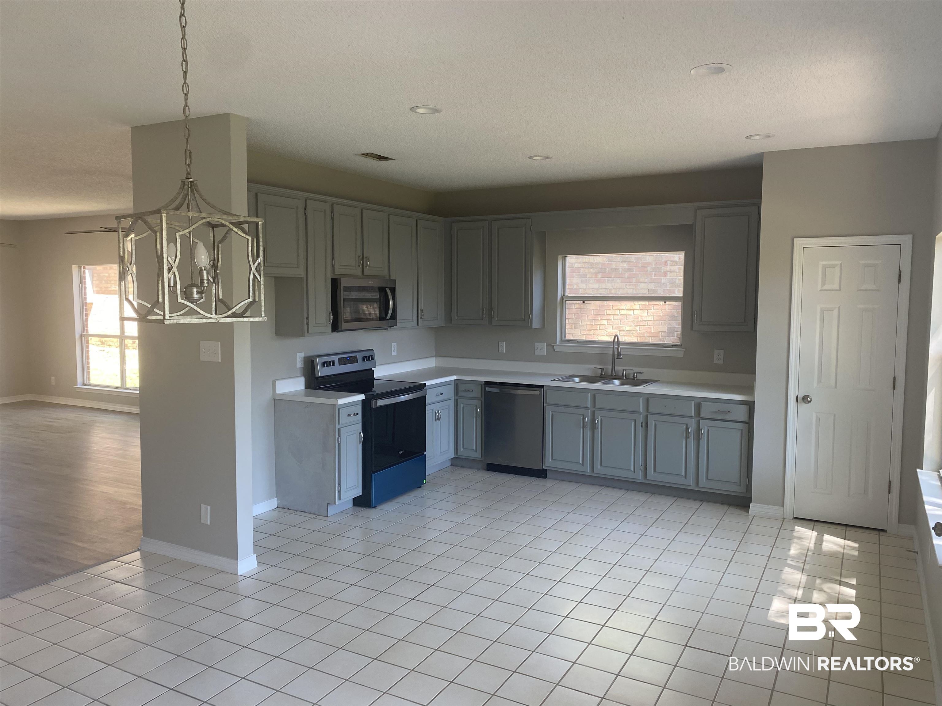 7160 Highpointe Place West Daphne, AL 36527 - Photo 3 of 20