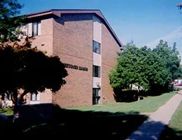 $1,048 | 205 40th St Drive Southeast, Other, IA 52403