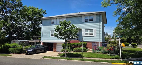$2,850 | 397 Mayer Court, Unit 2, Ridgefield, NJ 07657