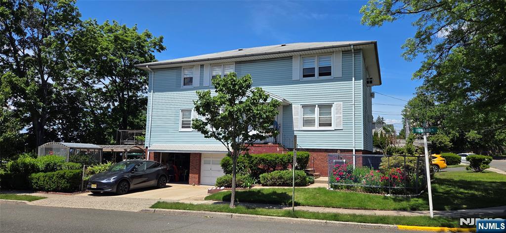 397 Mayer Court, Unit 2 Ridgefield, NJ 07657 - Photo 1 of 7