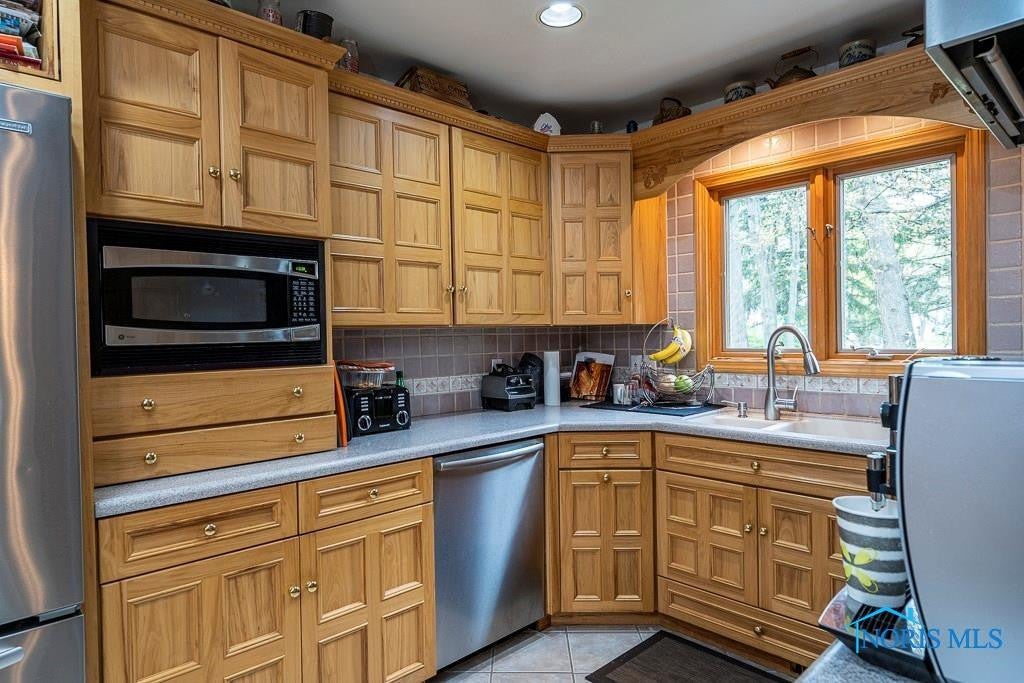 4205 Sheraton Road Toledo, OH 43606 - Photo 20 of 46 Gallery Image 20