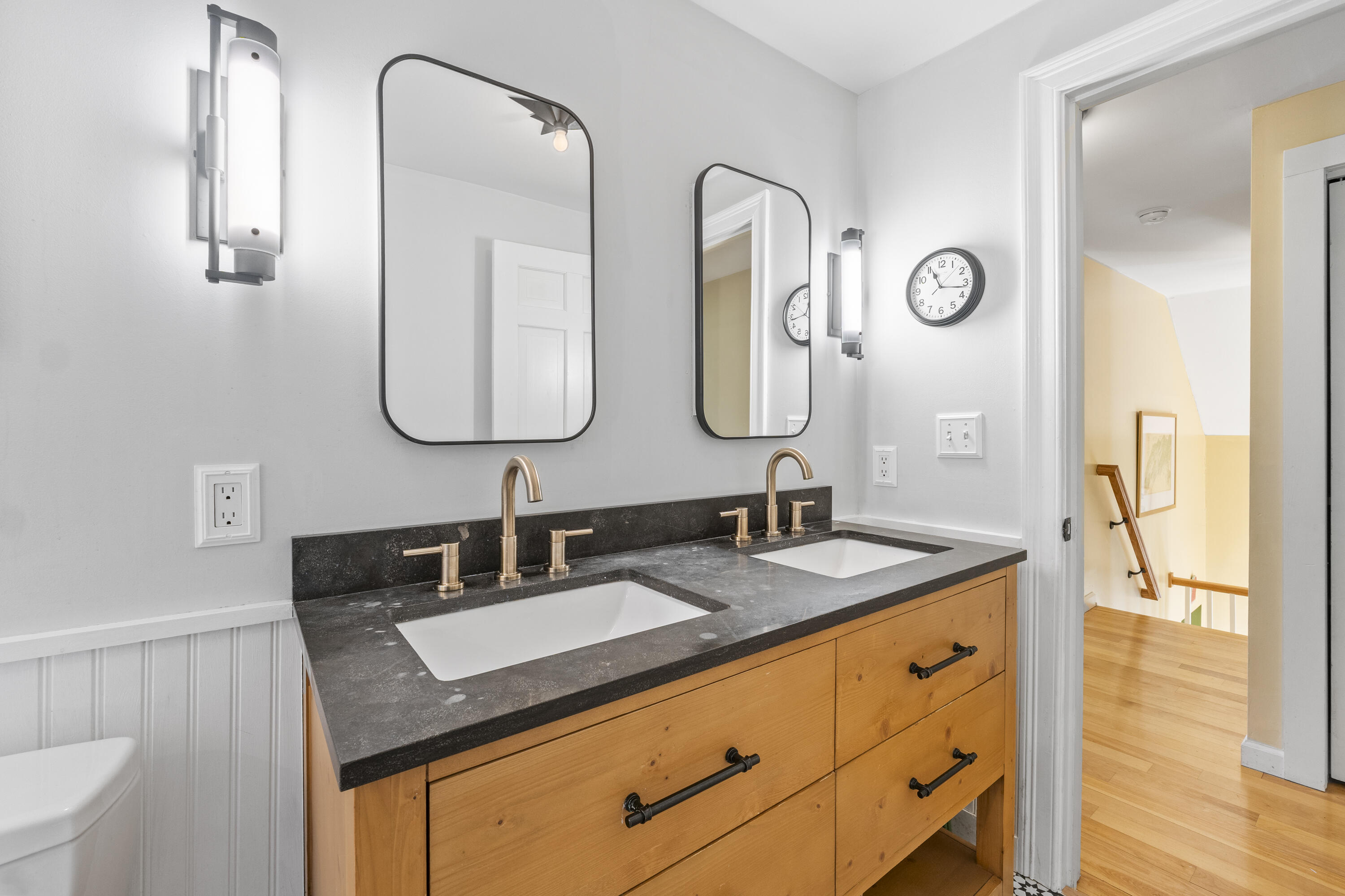 17 Edes Road Cumberland, ME 04021 - Photo 33 of 83 17 Edes Rd_138