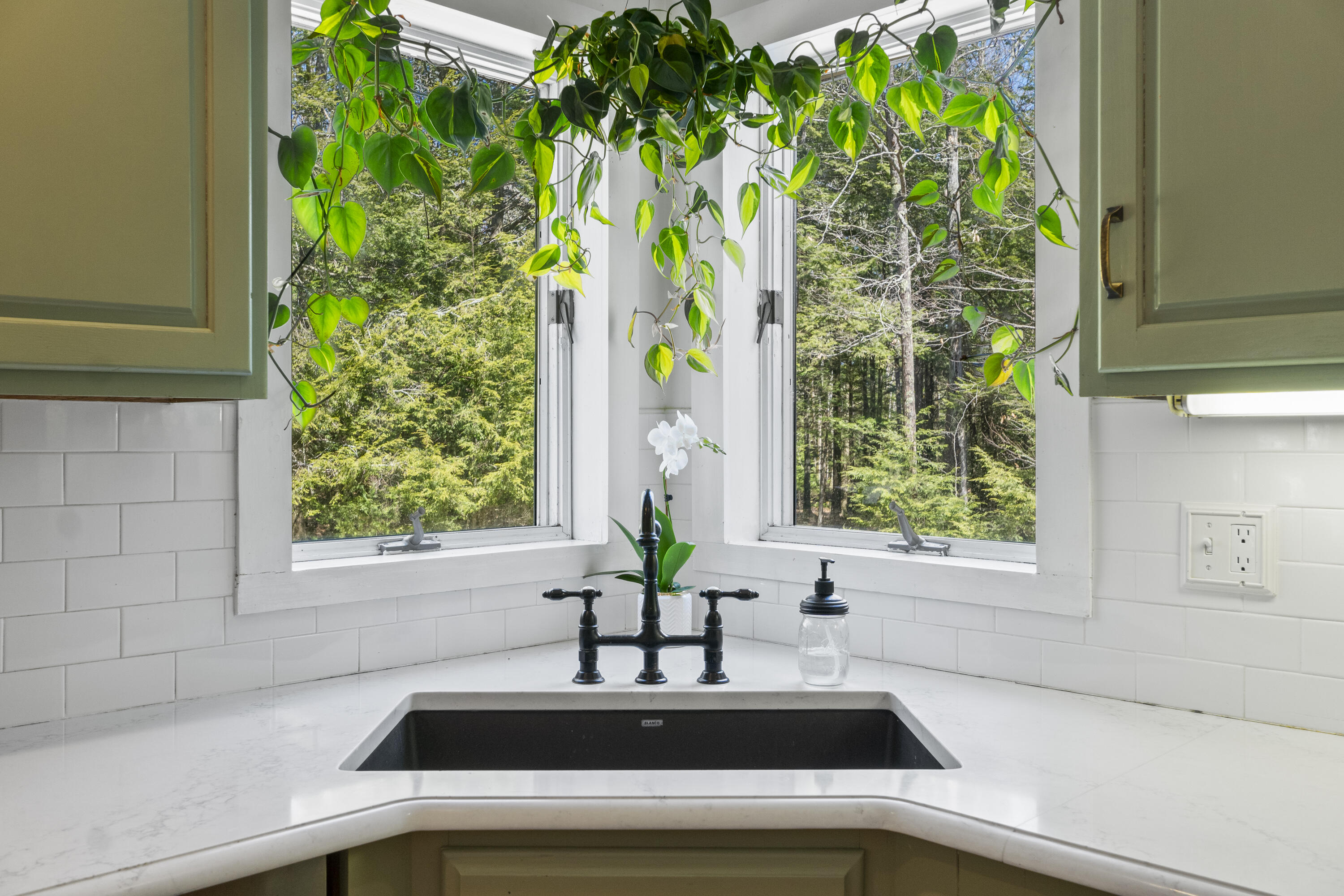 17 Edes Road Cumberland, ME 04021 - Photo 8 of 83 17 Edes Rd_124