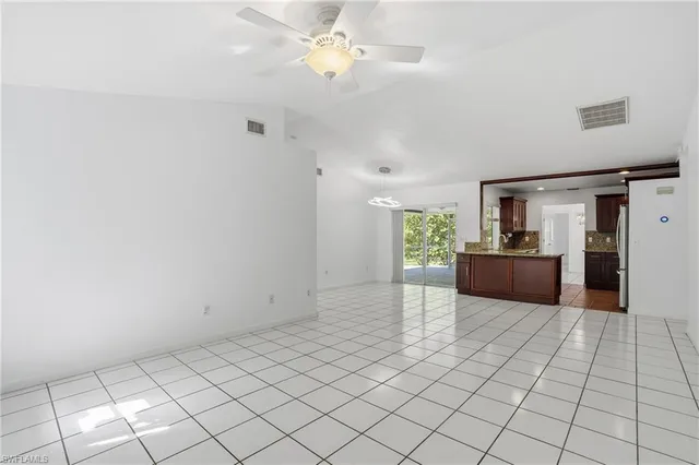 $3,300 | 391 8th Street Southeast, Naples, FL 34117