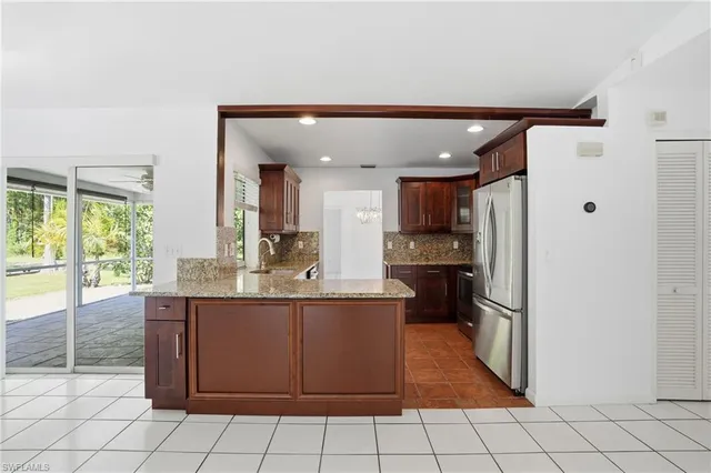 $3,300 | 391 8th Street Southeast, Naples, FL 34117