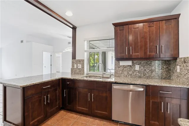 $3,300 | 391 8th Street Southeast, Naples, FL 34117