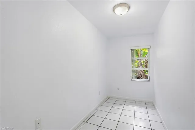 $3,300 | 391 8th Street Southeast, Naples, FL 34117