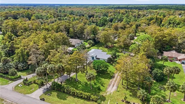 $3,300 | 391 8th Street Southeast, Naples, FL 34117