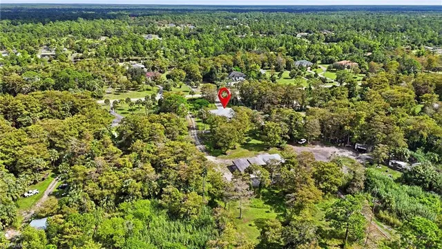 $3,300 | 391 8th Street Southeast, Naples, FL 34117