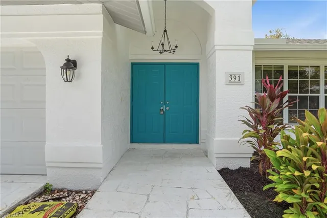 $3,300 | 391 8th Street Southeast, Naples, FL 34117