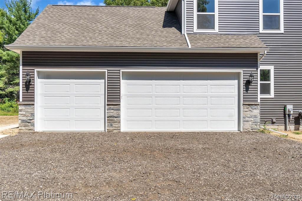 8847 Cedar Lake Road Pinckney, MI 48169 - Photo 9 of 54