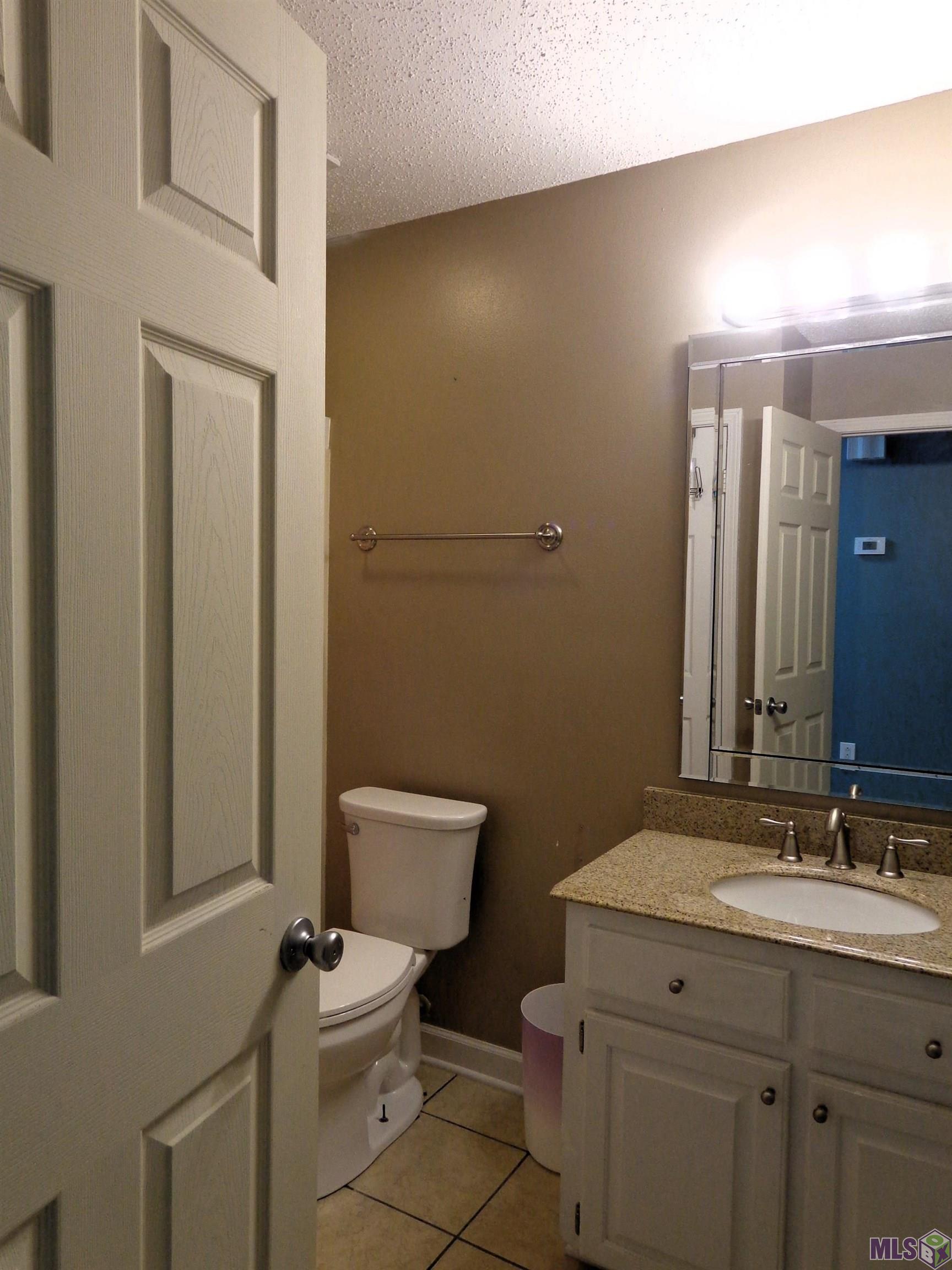 1991 St Louis Canal Road Houma, LA 70364 - Photo 20 of 21 BATHROOM 2