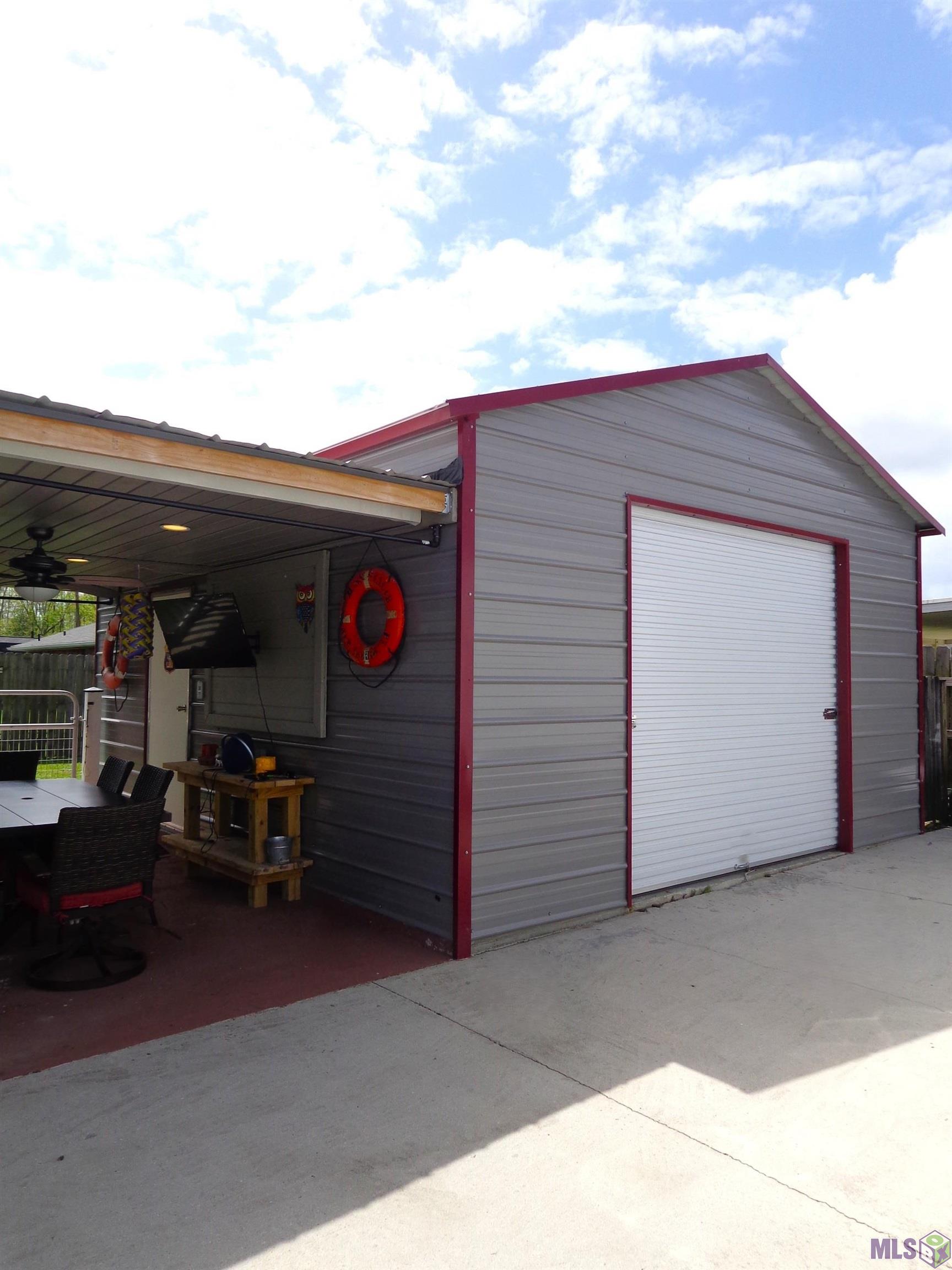1991 St Louis Canal Road Houma, LA 70364 - Photo 8 of 21 STORAGE SHED