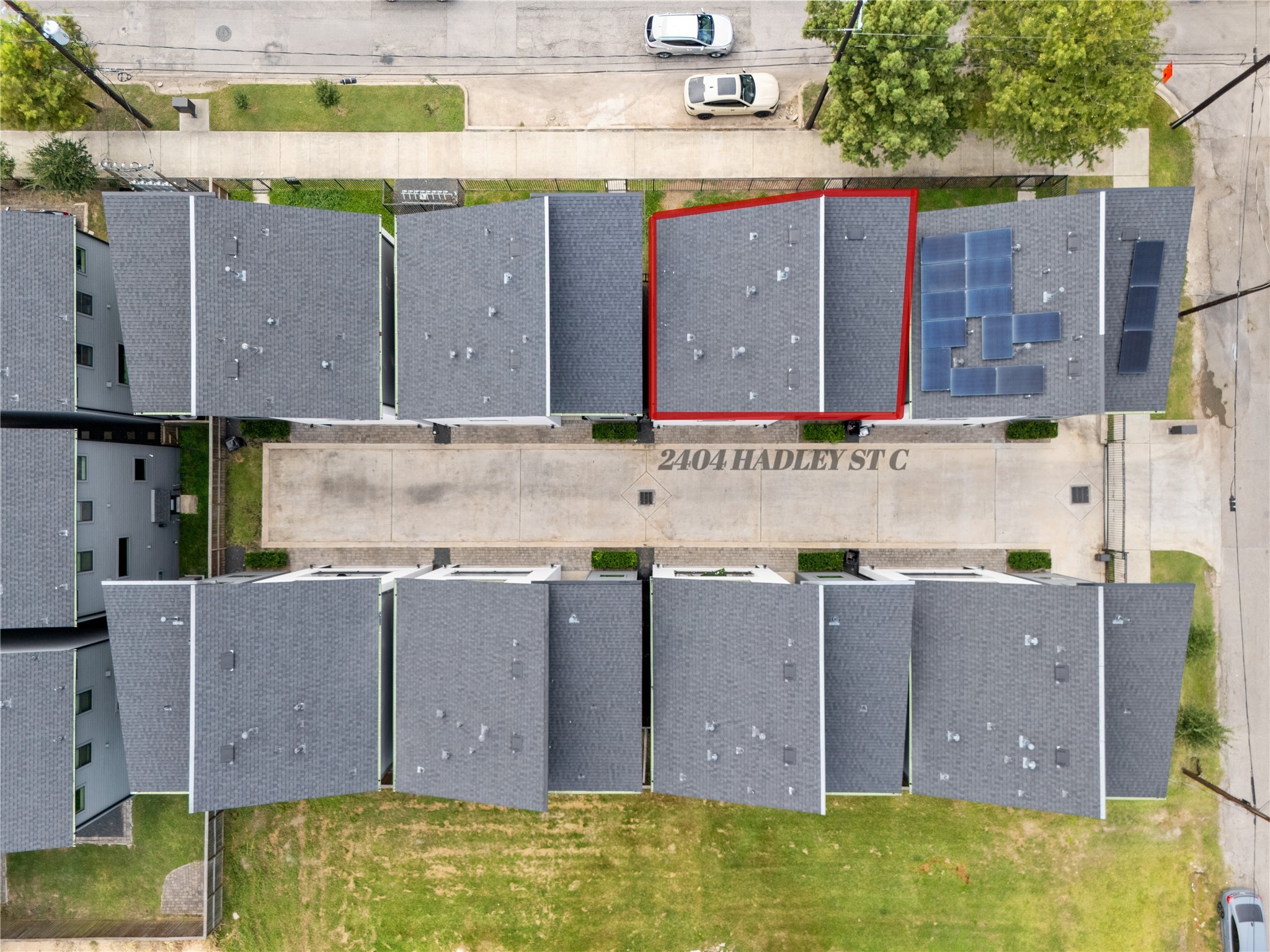 2404 Hadley Street, Unit C Houston, TX 77004 - Photo 15 of 16 a view of a kitchen
