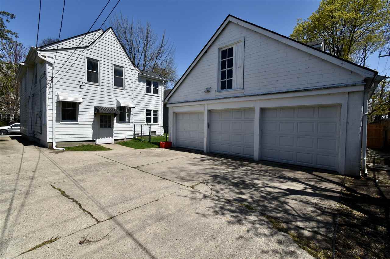 131 Muir Road Grosse Pointe, MI 48236 - Photo 20 of 21 50073315-19.JPG