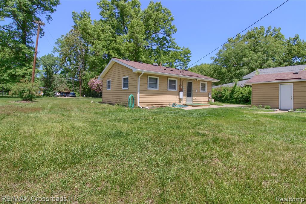 41509 Riggs Road Belleville, MI 48111 - Photo 20 of 26