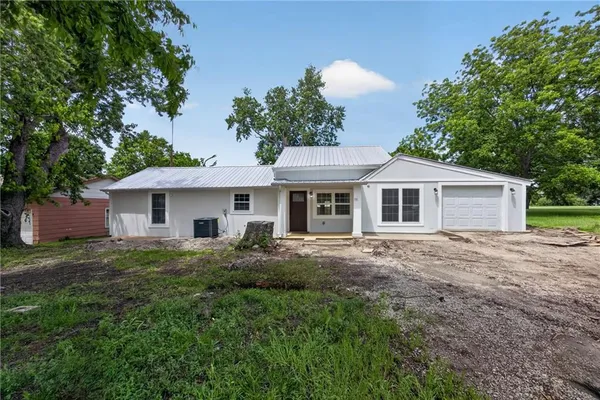 $279,900 | 1711 East 1st Street, Fort Scott, KS 66701