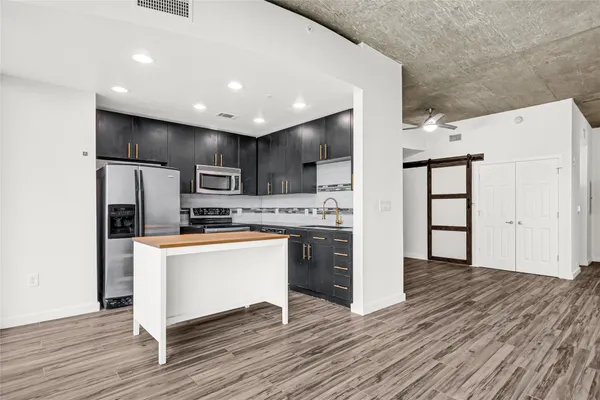 $258,900 | 5925 Almeda Road, Unit 11406, Houston, TX 77004