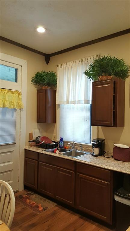 352 Ridgewood Avenue West View, PA 15229 - Photo 4 of 11 Gallery Image 4