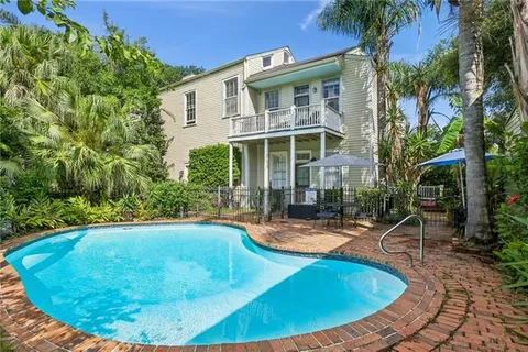 $424,000 | 913 Washington Avenue, Unit 3, New Orleans, LA 70130