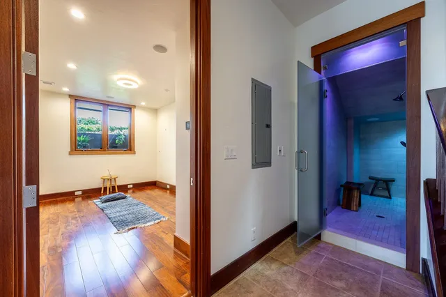 $3,890,000 | 250 Akia Place, Lahaina, HI 96761