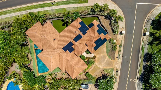 $3,890,000 | 250 Akia Place, Lahaina, HI 96761