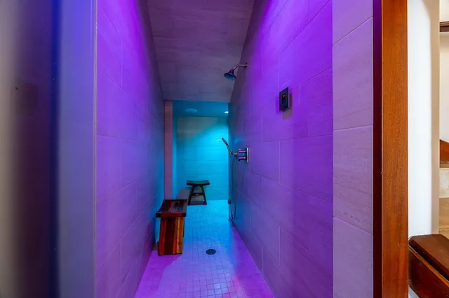 $3,890,000 | 250 Akia Place, Lahaina, HI 96761