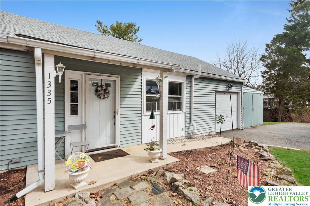 1335 Stonesthrow Road Bethlehem, PA 18015 - Photo 6 of 35