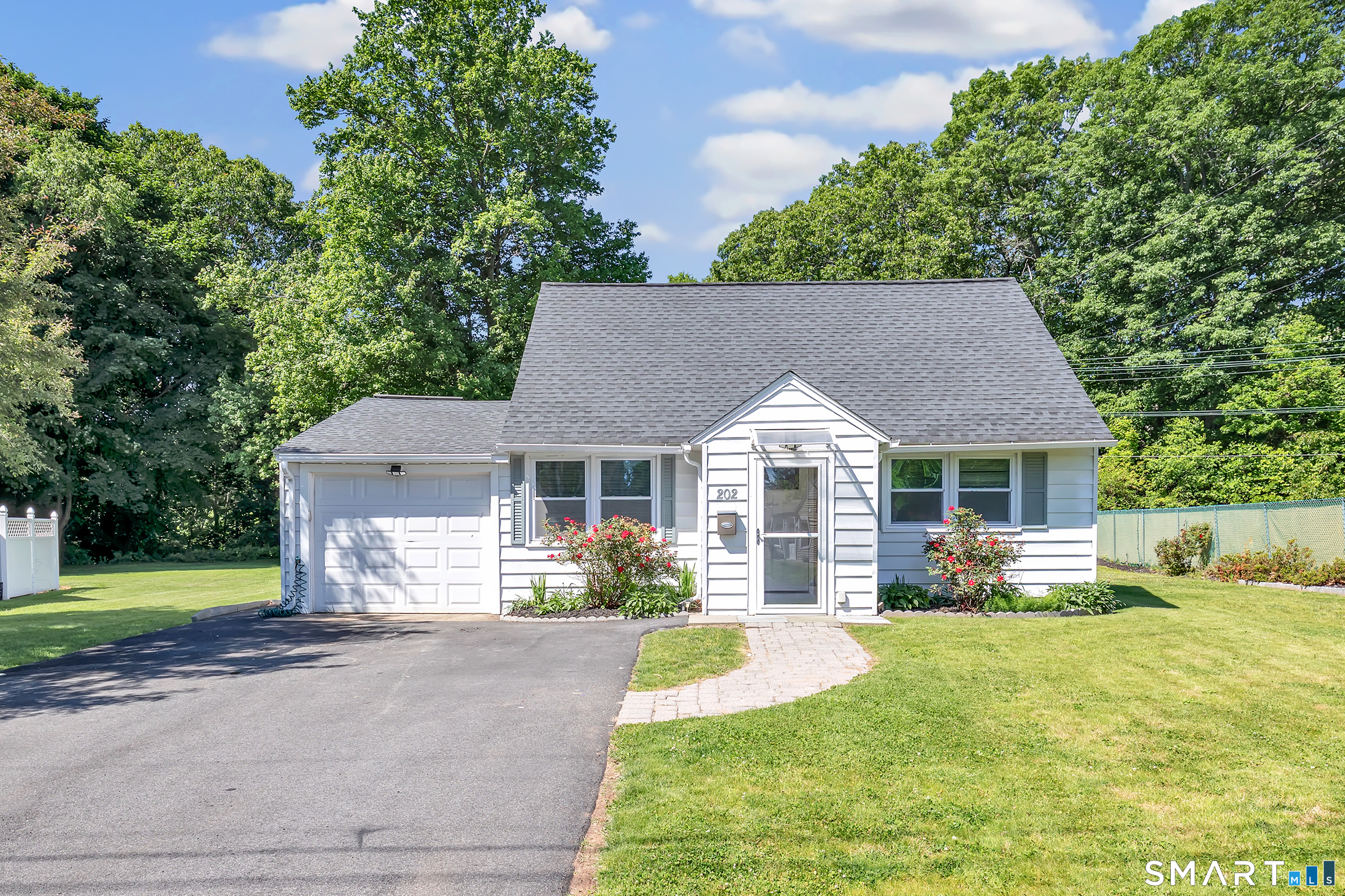 202 Glen Hills Road Meriden, CT 06451 - Photo 1 of 38