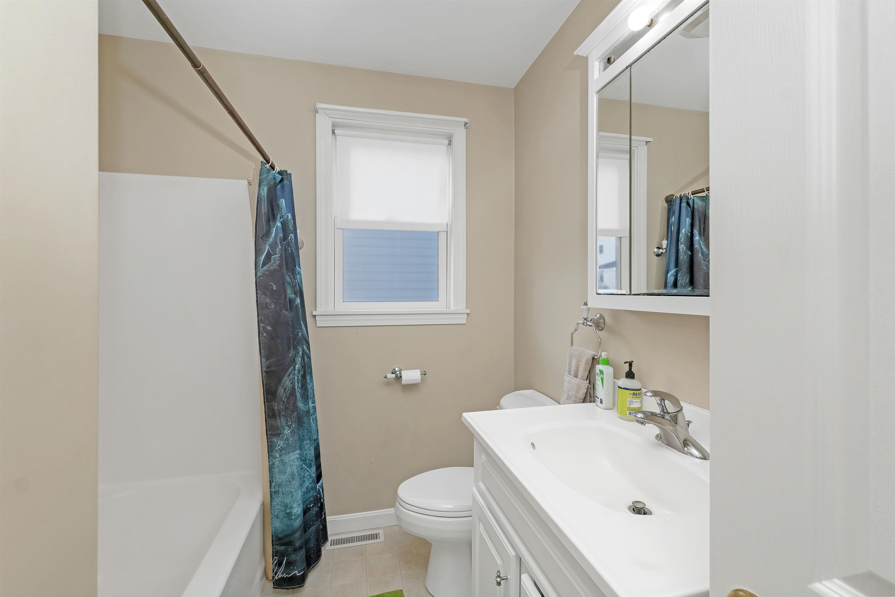 4 Viking Street Hampton, NH 03842 - Photo 7 of 49