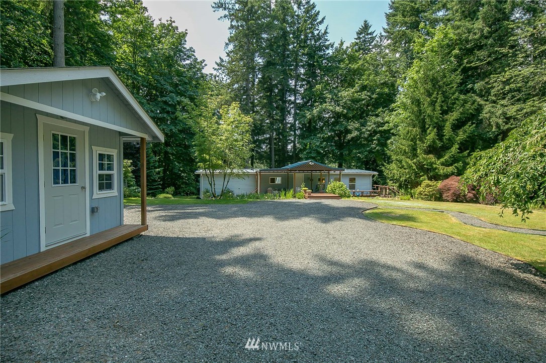 16190 Pearson Point Road Northeast Poulsbo, WA 98370 - Photo 23 of 33 Gallery Image 23