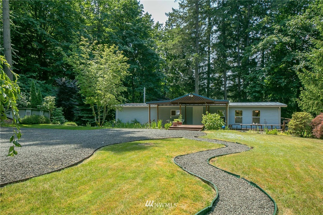 16190 Pearson Point Road Northeast Poulsbo, WA 98370 - Photo 4 of 33 Gallery Image 4