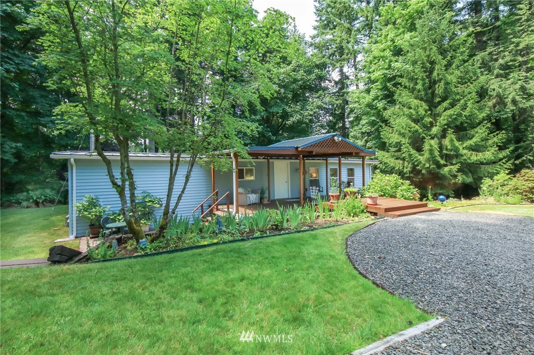 16190 Pearson Point Road Northeast Poulsbo, WA 98370 - Photo 5 of 33 Gallery Image 5