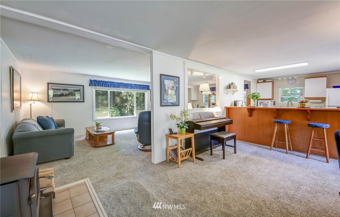 16190 Pearson Point Road Northeast Poulsbo, WA 98370 - Photo 7 of 33 Gallery Image 7