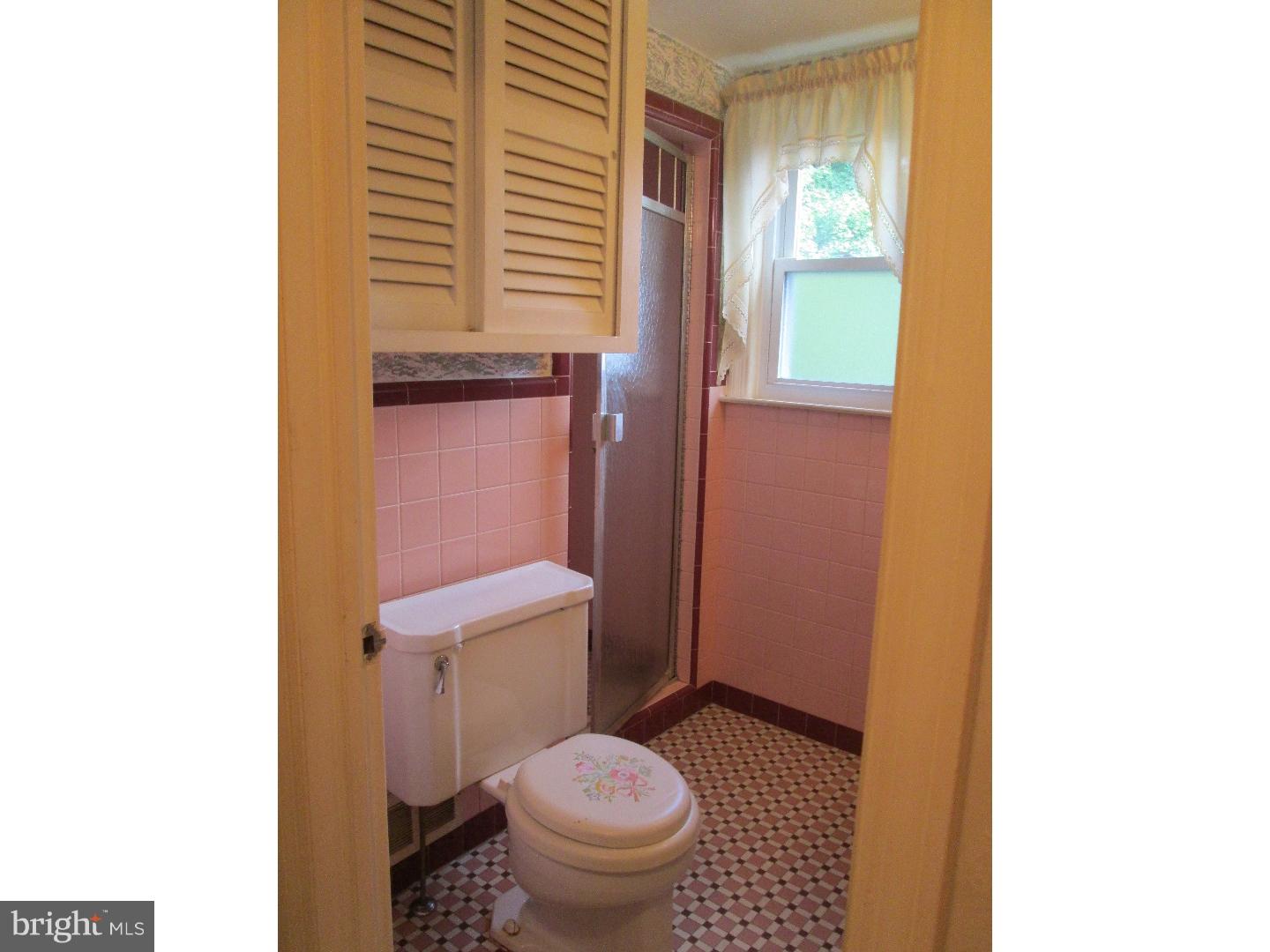 1301 Manor Road Lansdowne, PA 19050 - Photo 22 of 25 Bathroom